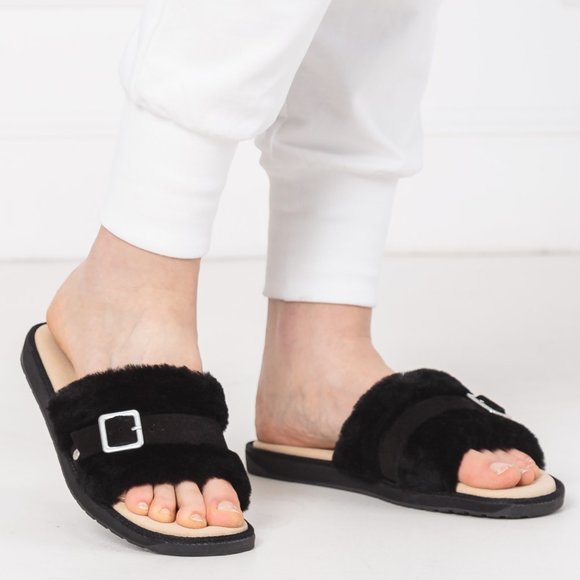 EMU Australia Warden Stinger Sandals Sheepskin Buckle Slides Black Size 7 NEW - Picture 1 of 7